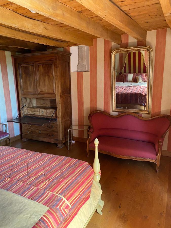 Le Domaine De Tizo Hotell Saint-Victor-de-Morestel Exteriör bild